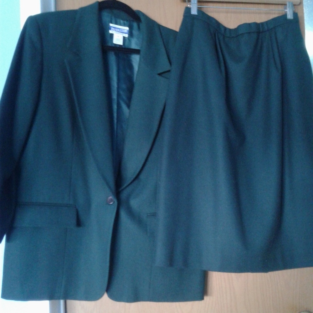 Pendleton two piece wool Blazer&Skirt suit size 12